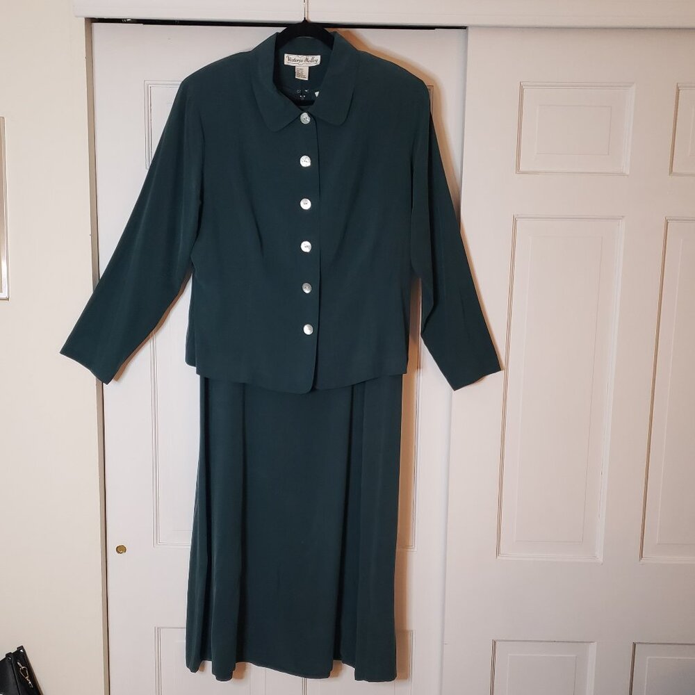 Women's 2 Piece 100% Silk Dress - Hunter Green - Size 18W